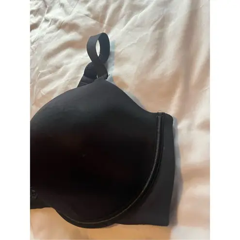 Vanity Fair Black Woman’s Bra Size 38DD