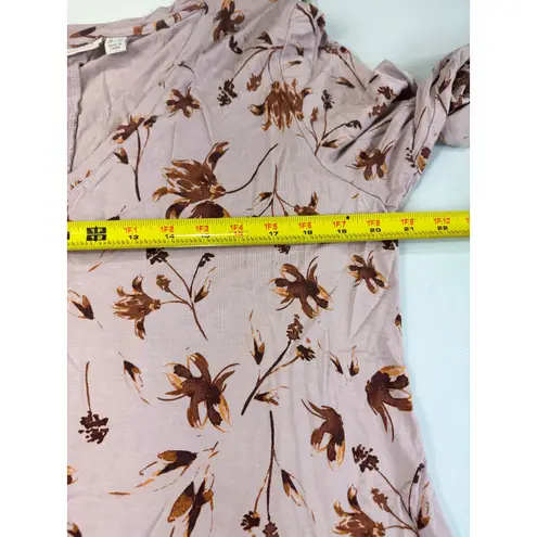 LOGO By Lori Goldstein LOGO Lori Goldstein Women's Floral Print V-Neck Ruffle Hem 3/4 Sleeve Top