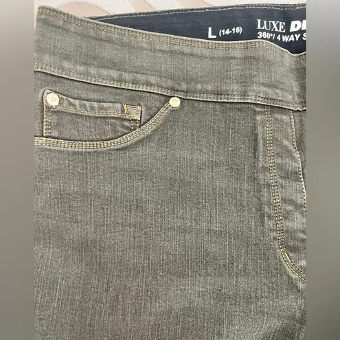 Peter Nygard Nygard Brown Khaki Denim High Rise
Size Large
Jeggings Jean. Pre loved