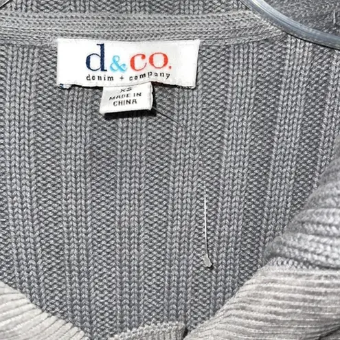 Denim & Co  Sweater Corduroy Jacket Long Sleeve Size XS Gray Button Up.