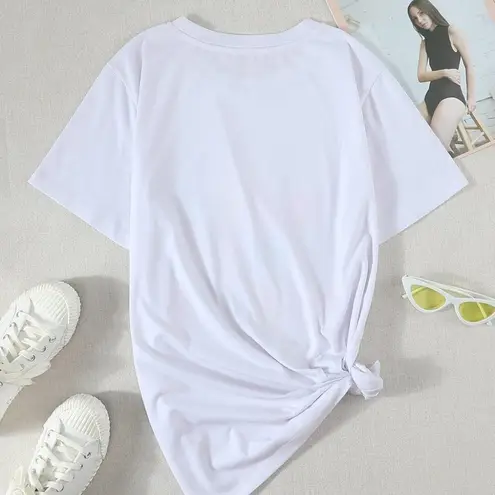 “NEED MY COFFEE” COLORFUL GRAPHIC WHITE T