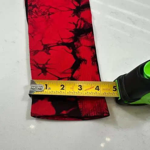 Leggings M Scrunch Butt Red Black Tie