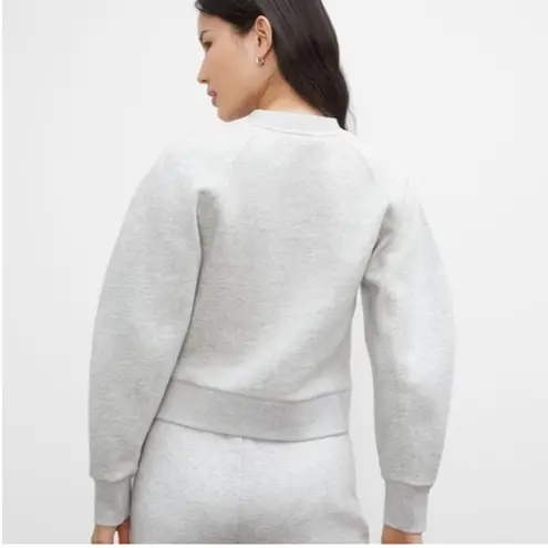 Club Monaco NWT Sculpture Cropped Sweatshirt in Light Heather Gray - Size S