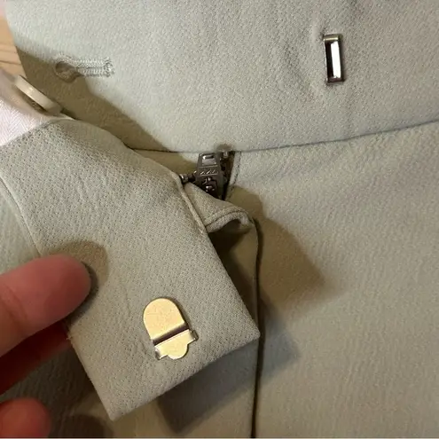 Aritzia Wilfred Limerick Short Light Sage Green Size 12 DTR4