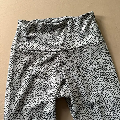 Onzie Flow Highrise Basic Midi Leggings