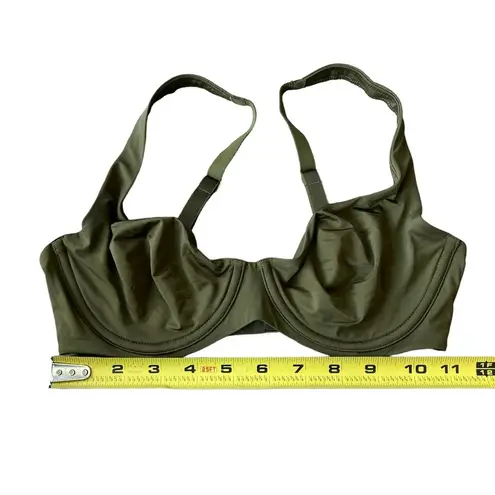 Cuup Women’s Size 32C The Scoop Bra Smoothing Olive Green Satin Underwire