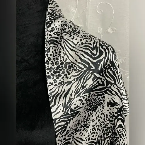Dennis Basso Dennis by Zebra Animal Print Satin Black White Wrap Scraf Shaw NWOT
