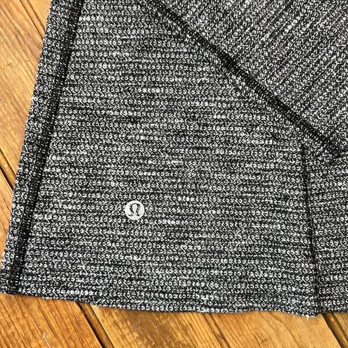 Lululemon Women’s  grey heavy long sleeve top size 4