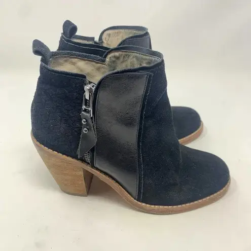 Matt Bernson Black Suede Leather Holt Ankle Bootie Size 6