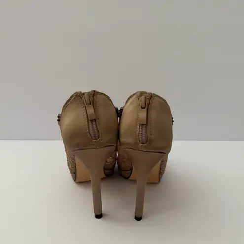 De Blossom Collection Peep Toe Heels Neutral Size 8 Stiletto Party Glam Lace Rhinestone Dress Pumps