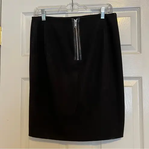 DKNYC Black skirt exposed gold back zipper 2