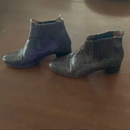 Jonak Paris Snakeskin Ankle Boots Black Size 7