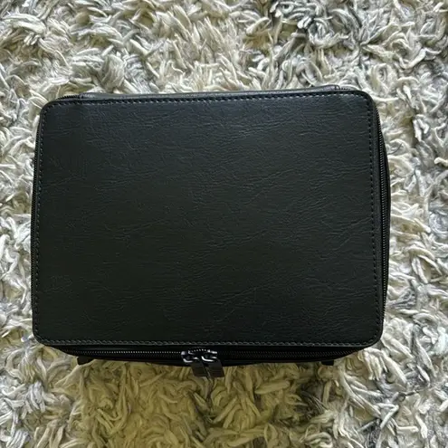 BEIS  black cosmetic case.