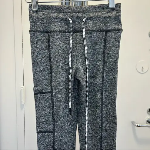 Celestial Bodiez Legging in Marled Gray with Side Pocket
