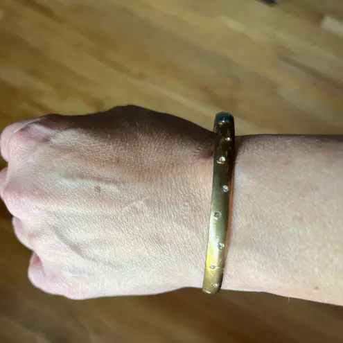 Gold bracelet