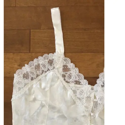 NWT 1980's Vintage, Lauren, Alexandra Bridal lingerie White camisole size large