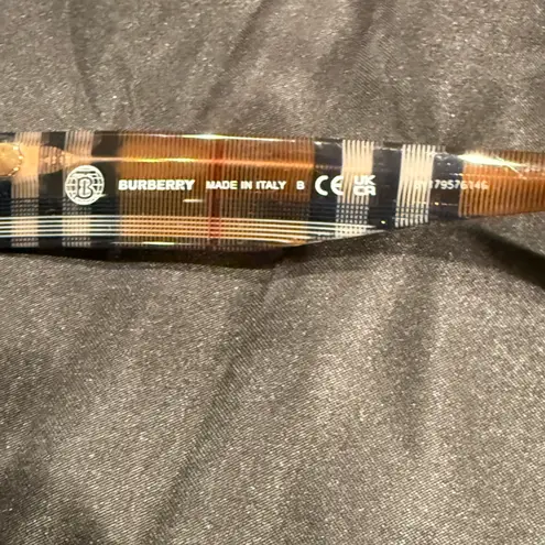 Burberry  Kitty BE4364 396713 Sunglasses. NWOT & FULL INCLUSION