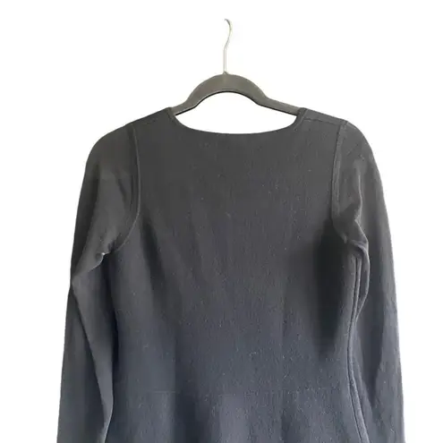 Elie Tahari Zita black long sleeve Merino Wool Knit knee Length Dress. Size Sm.