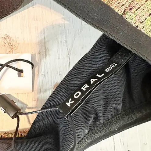 Koral Tax Infinity Sports Bra Snakeprint Size Small Reptile