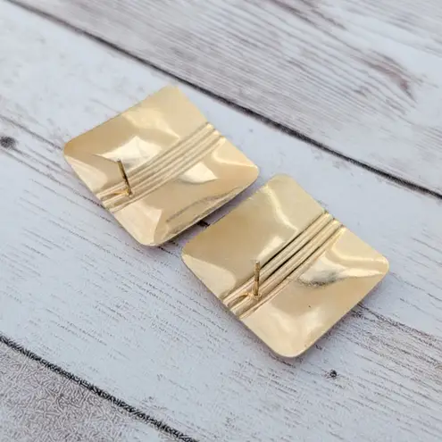 Vintage Stud Earrings Dusky Retro Peachy Pink Square with Gold Tone 1"