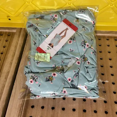 Honeydew Women’s 2 piece pajama set Green Size M