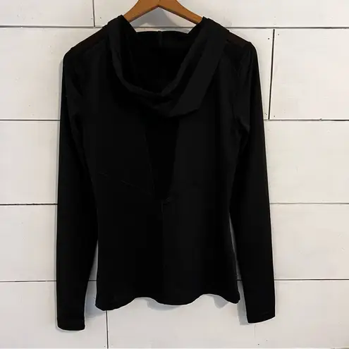 XOXO  Sport Black Long Sleeve Hooded Top. Size Medium. EUC