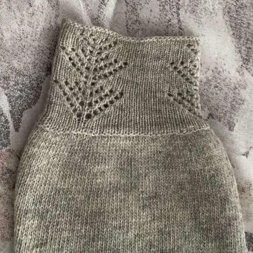 M Rena 100% lambswool gray crochet detailing V