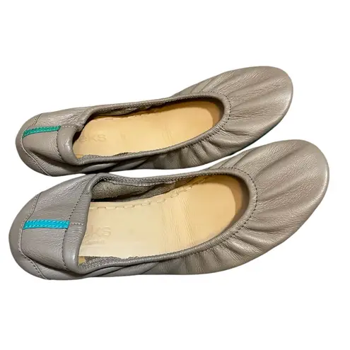 Tieks Taupe Ballet Flats Size 8 Excellent condition