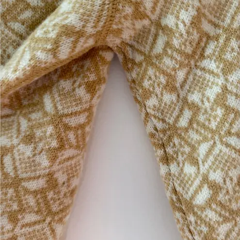 Fjallraven Snow Cardigan W in Dune Beige Yellow Size XS Wool Full Zip