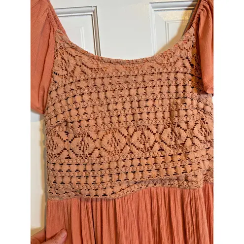 Sincerely Jules Women's Crochet Front Flutter Sleeve Maxi Dress Peach Medium