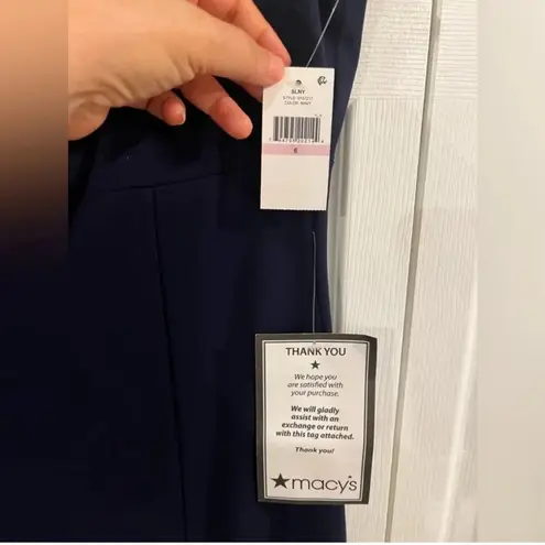 Sl Fashion NWT s Women's Sleeveless Scuba
Crepe A-Line Gown. Has some Stretch