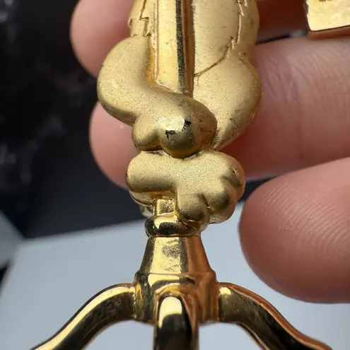 Signed JJ Cat Climbing Bird Cage Stand Gold Tone Brooch Pin Jonette Jewelry