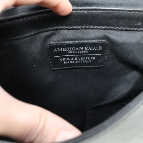 American Eagle  The Wander Collection Leather Saddle Bag Crossbody Black