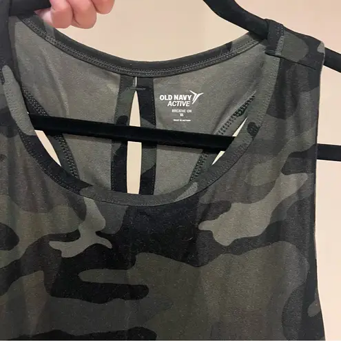 Old Navy  Breathe Camo Tie-Back Tank Top