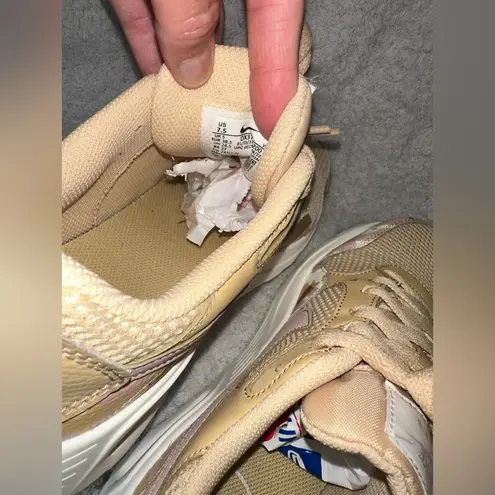 Nike  Air Max SC Athletic Training Shoes In Sesame/Pink Oxford-sail