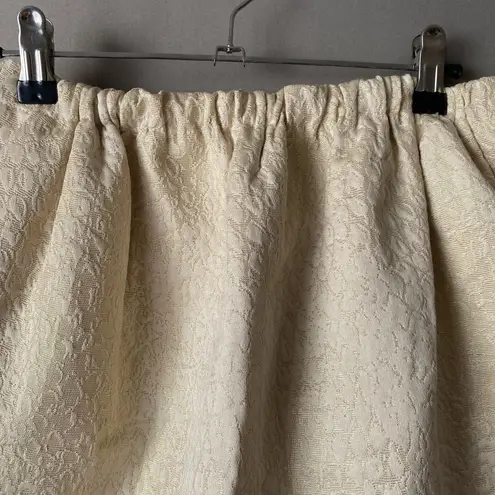 Pins & Needles sz S metallic gold threaded skirt Gold