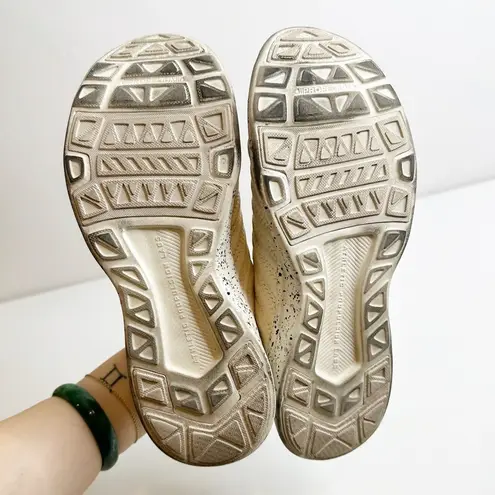 APL Athletic Propulsion Labs Techloom Wave Sneakers Ivory Vanilla Women's 7.5