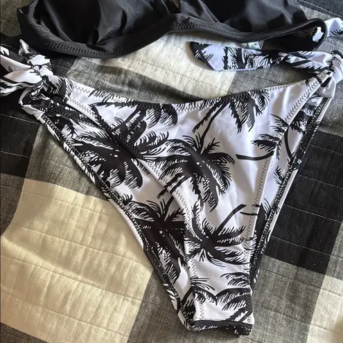 Beachsissi Chic Black and White Bikini for Swim