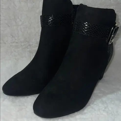 Karen Scott Karen Scott Black Heeled Boots with Sleek Silhouette