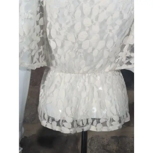 Derek Heart  Top Sheer Lace Peplum Hem White Flutter Sleeve Woman's‎ Size Medium
