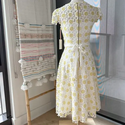 Alex Marie  White Yellow Floral Shirt Sleeves Midi Dress Women’s Size 2