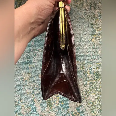 Vintage 50/60s Bellestone brown alligator leather clasp frame purse