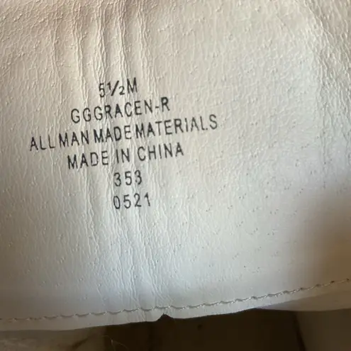 GBG Los Angeles White Boots 5.5M Combat Lace