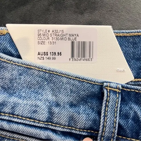 Abrand Jeans 95 Mid Straight in Maya size 31 Blue
