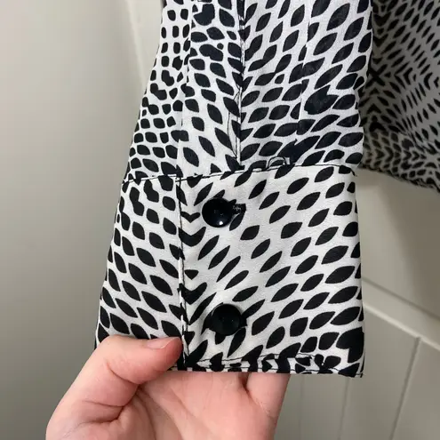 EUC Vintage Roth LeCovan women’s black white collared button front blouse M/L Size M