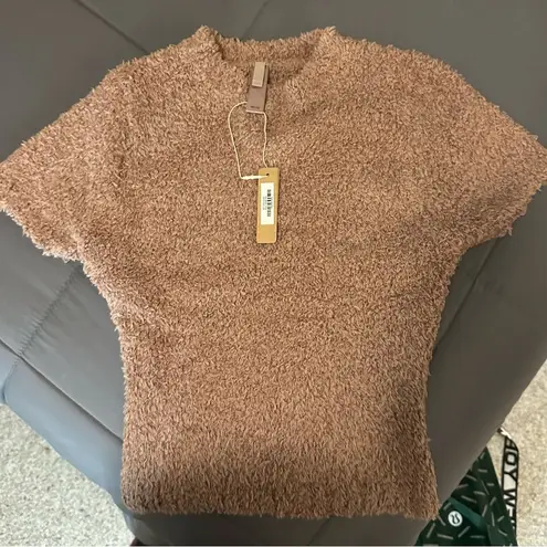 SKIMS Cozy Knit Cropped T-Shirt
Rose Clay