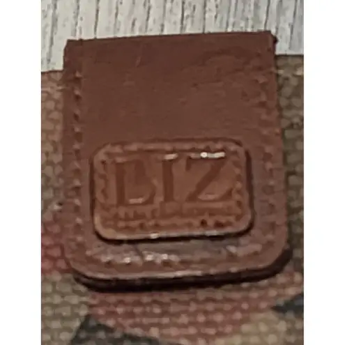 Liz Claiborne  Floral Wallet Coin Purse‎ Small Brown Canvas Zip Closure