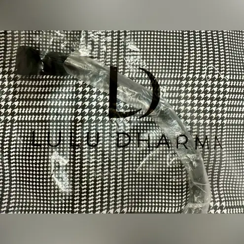 NWT LULU DHARMA Weekender Bag