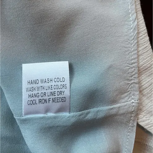 In Loom Flowy Pale Blue Puff Sleeve Floral Embroidery Peasant Top Buttons Size L