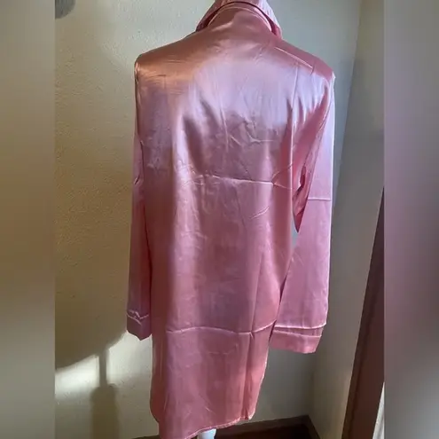 Be Wicked long sleeve silky button down sleep shirt Pink Size XL